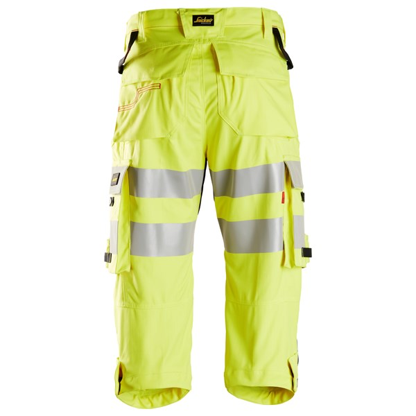 Snickers 6161 ProtecWork Hi-Vis Class 2 pirātu bikses – Liesmu aizsardzība, redzamība un funkcionalitāte profesionāļiem